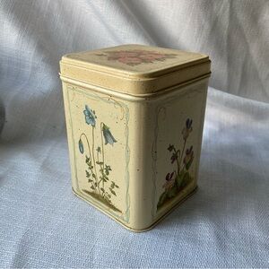 Vintage Century Resources Inc. Botanic Floral Tin!